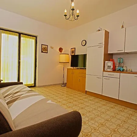 With Parking Space Banjole, - 20813 Apartamento *