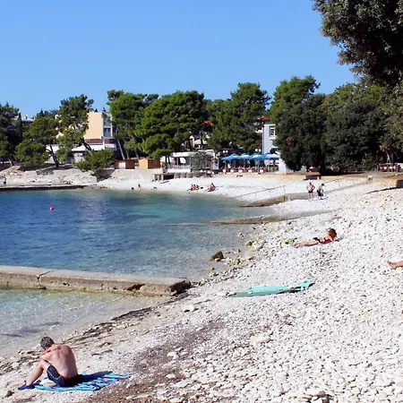 With Parking Space Banjole, - 20813 *