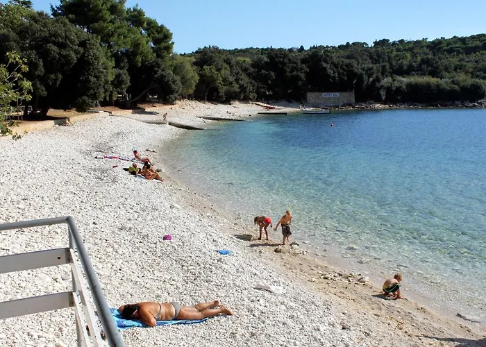 Apartment With Parking Space Banjole, - 20813 Pula