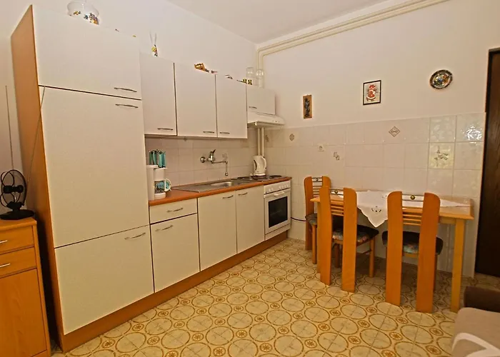 Apartman With Parking Space Banjole, - 20813 *