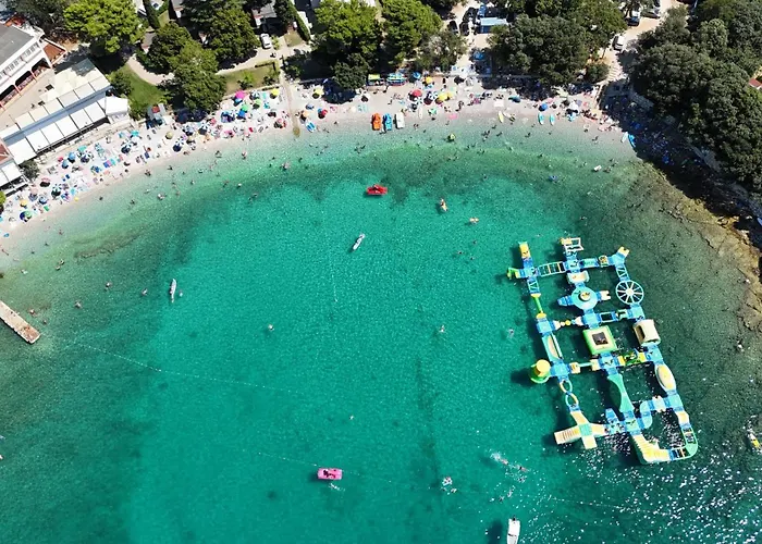 Apartman With Parking Space Banjole, - 20813 *